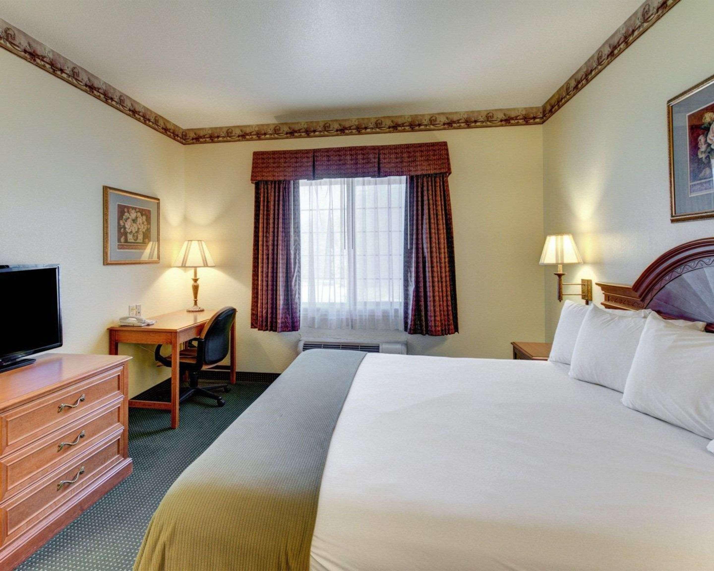 Quality Inn & Suites - Glen Rose Buitenkant foto