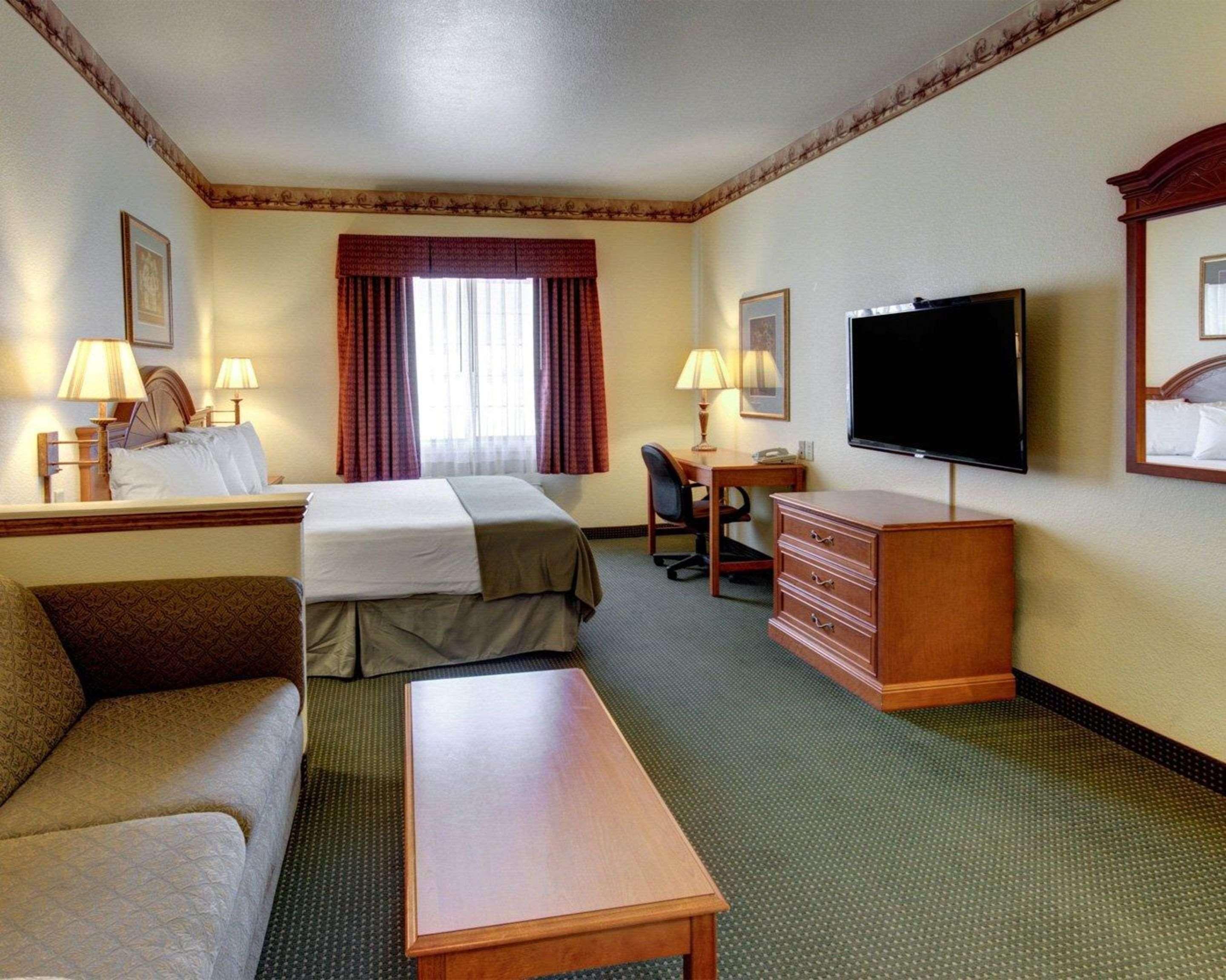 Quality Inn & Suites - Glen Rose Buitenkant foto