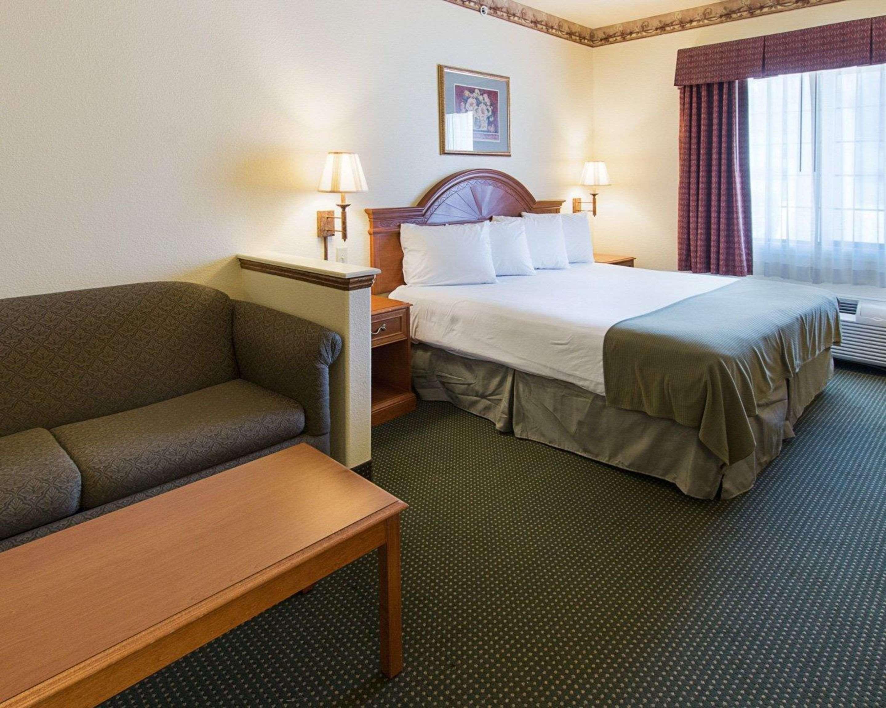 Quality Inn & Suites - Glen Rose Buitenkant foto