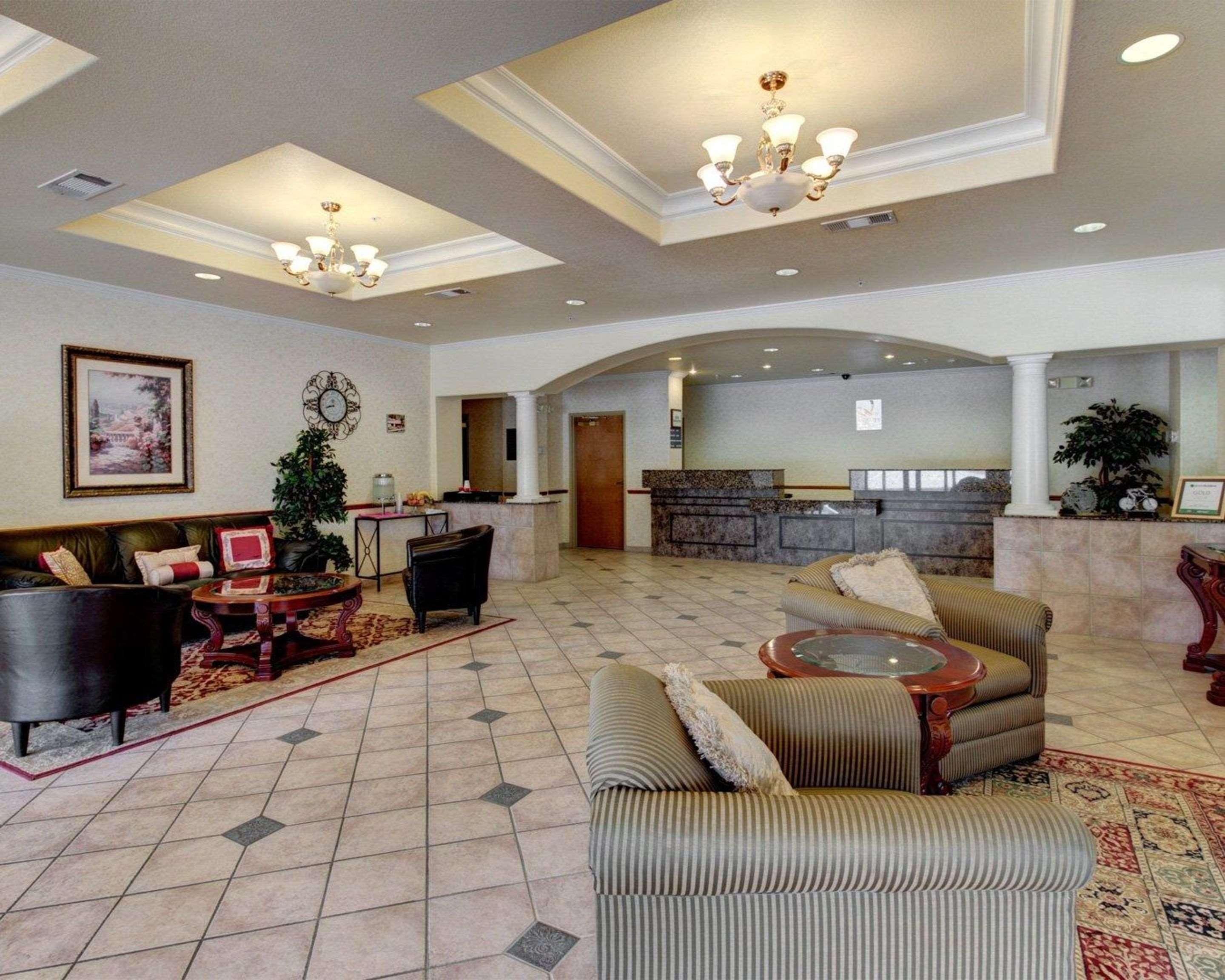 Quality Inn & Suites - Glen Rose Buitenkant foto