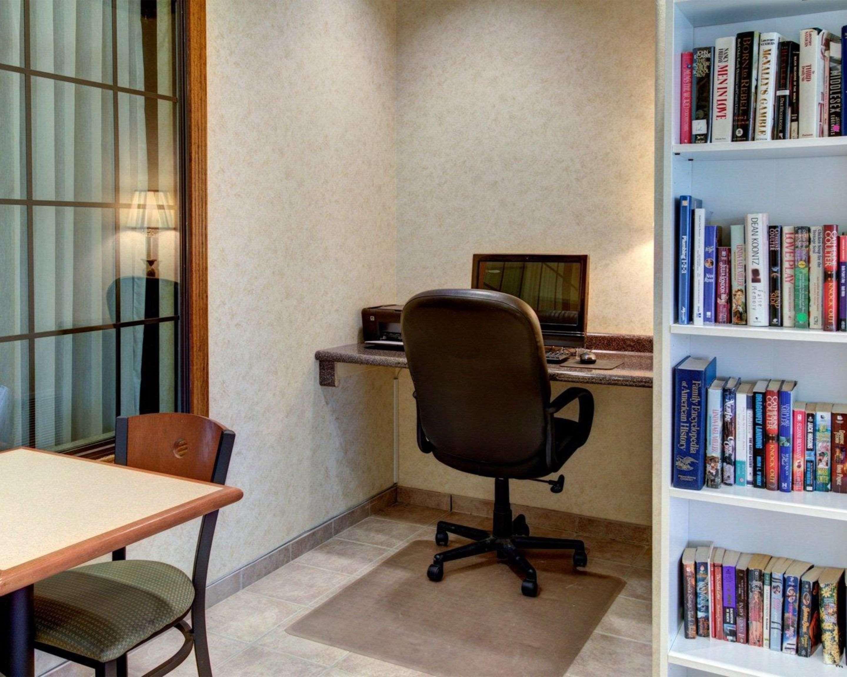 Quality Inn & Suites - Glen Rose Buitenkant foto